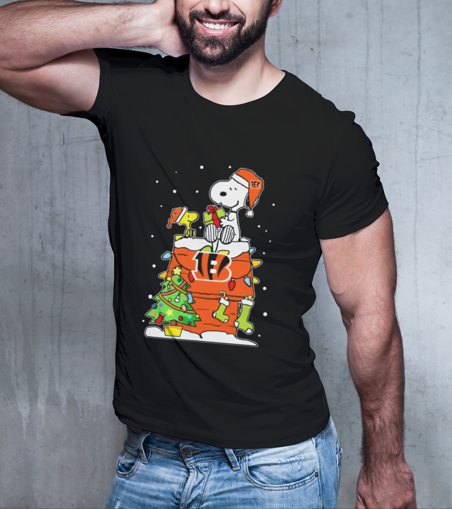Snoopy Woodstock Cincinnati Bengals Christmas T-Shirt