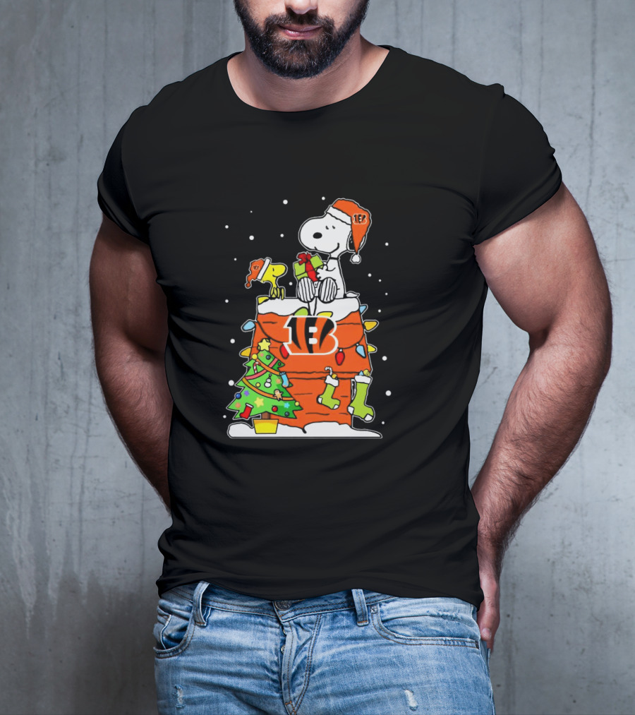 Snoopy Woodstock Cincinnati Bengals Christmas T-Shirt
