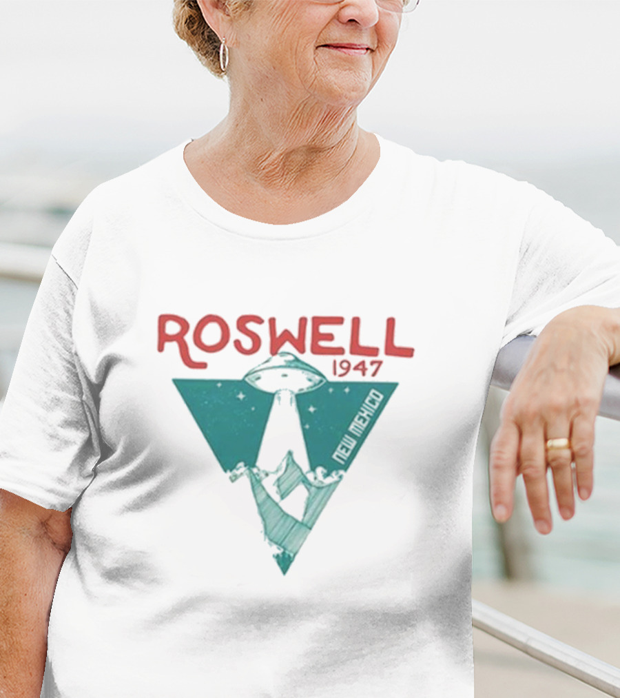Roswell 1947 UFO New Mexico Triangle T-Shirt