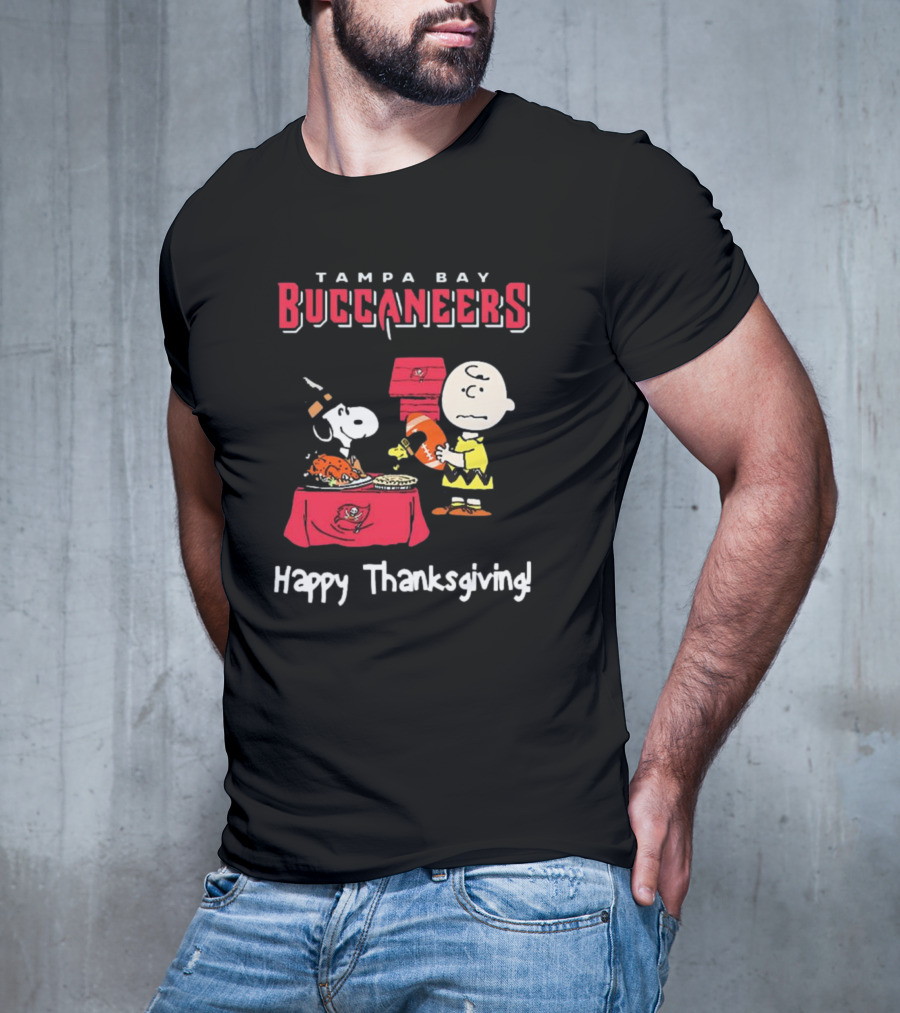 Tampa Bay Buccaneers Peanuts Happy Thanksgiving Football T-Shirt