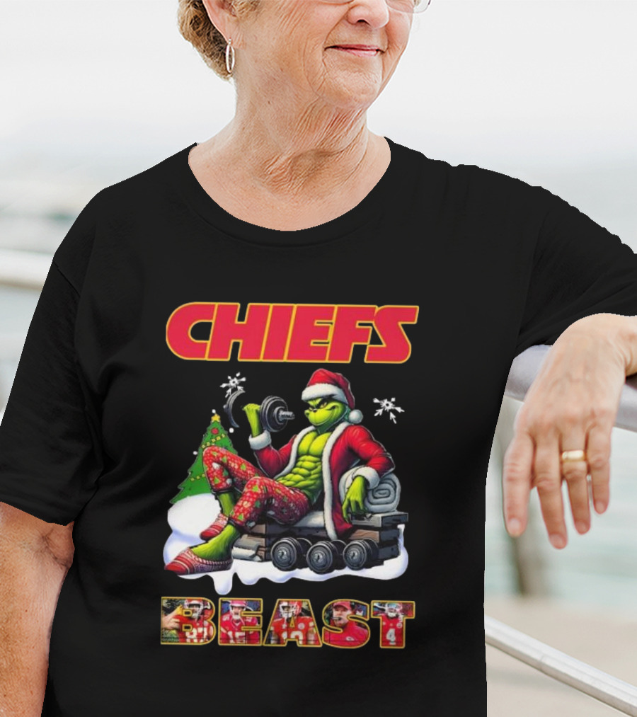 Chiefs Grinch Santa Beast Christmas Gymmer Kansas NFL 2025 T-Shirt