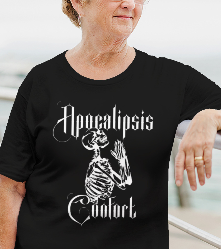 Roli’s Apocalipsis Confort Praying Skeleton Skull T-Shirt
