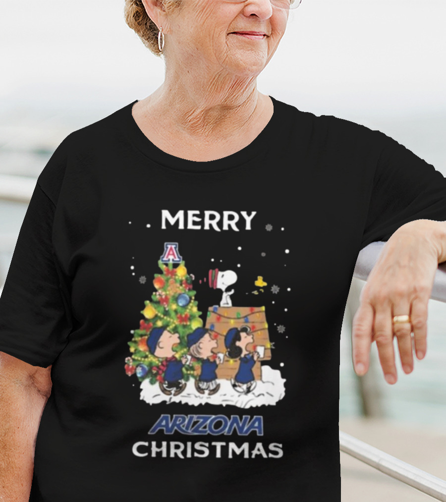 Arizona Wildcats Snoopy Peanuts Merry Christmas Tree T-Shirt