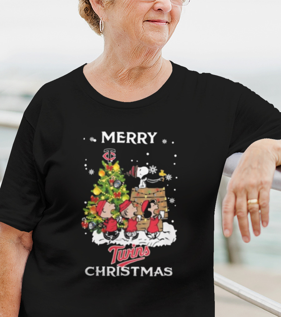 Merry Christmas Minnesota Twins Snoopy And Friends T-Shirt