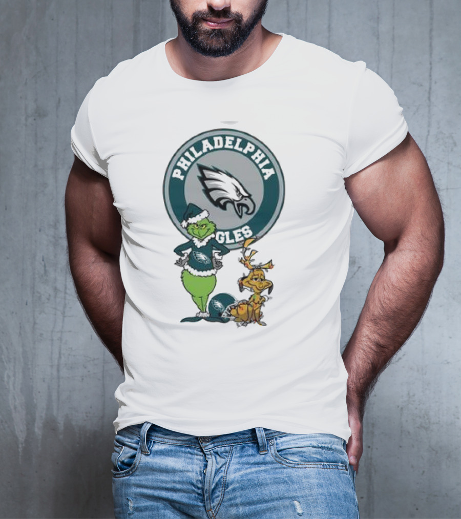 Grinch And Max Philadelphia Eagles Merry Christmas T-Shirt