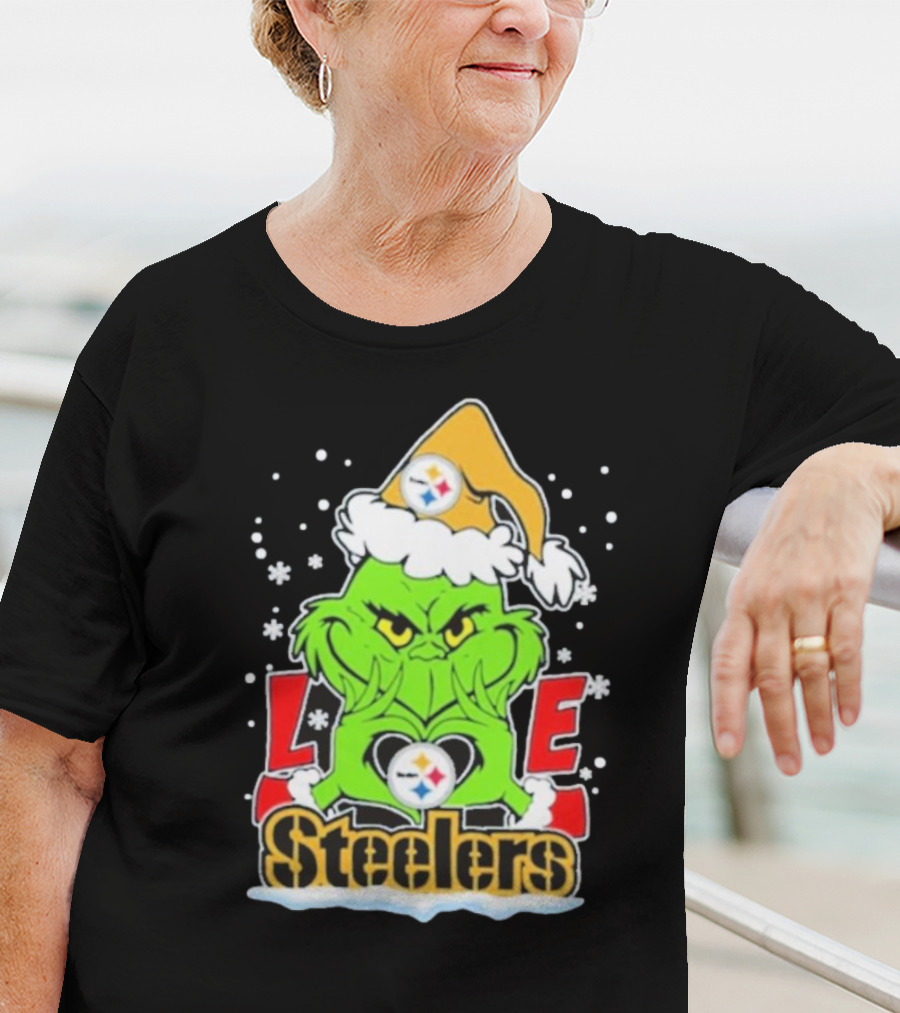 The Grinch Love Steelers Football Christmas T-Shirt