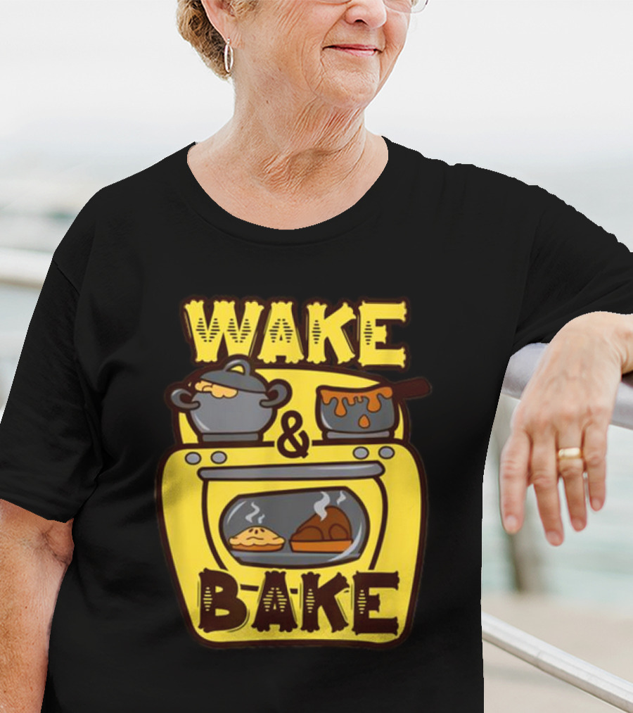 Wake Bake Thanksgiving Turkey Feast Meal Dinner Chef Funny Cooking T-Shirt