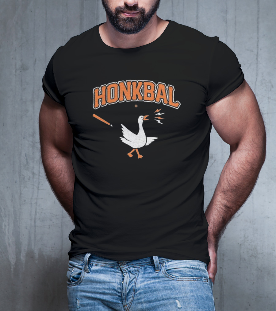 Honkbal Goose With Baseball Bat And Ball T-Shirt