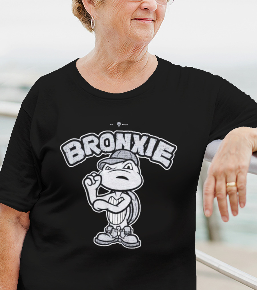 New York Yankees Bronxie The Turtle Mascot With Cap And Sneakers T-Shirt