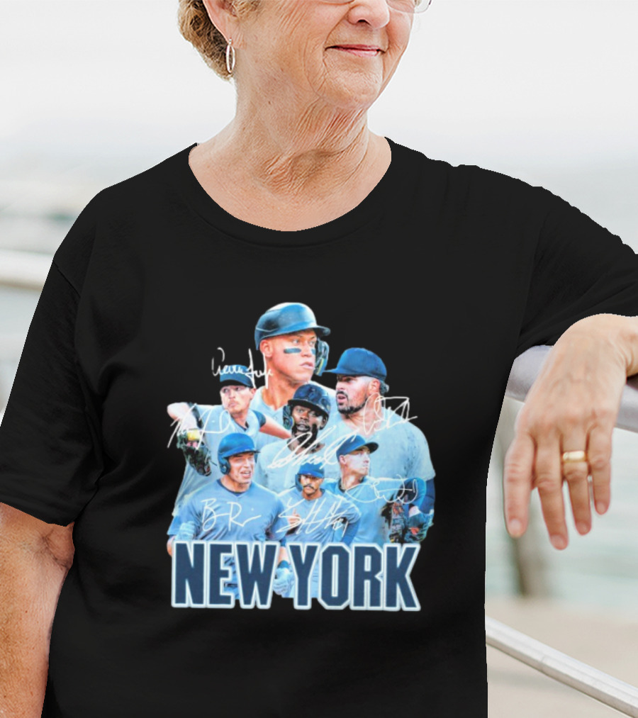 New York Yankees MLB Players Series Signatures Team Portrait T-Shirt