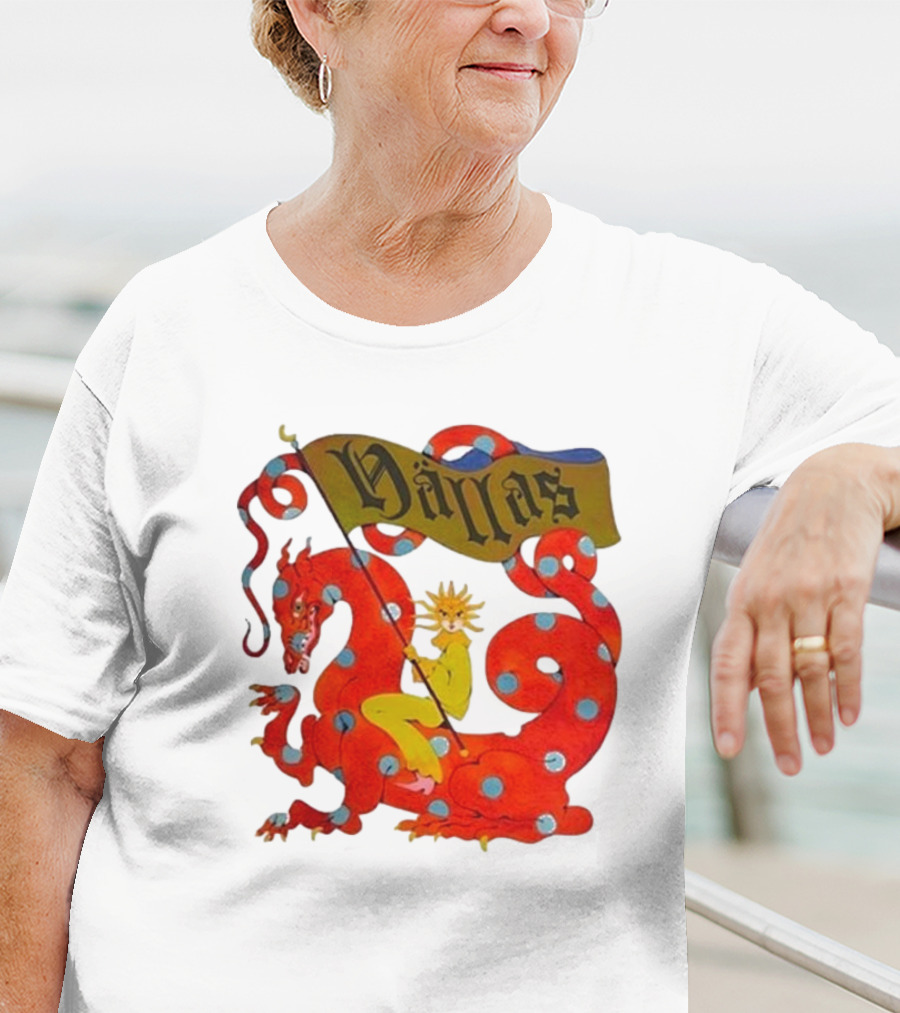 Hällas Flower Knight Riding Red Polka Dot Dragon T-Shirt