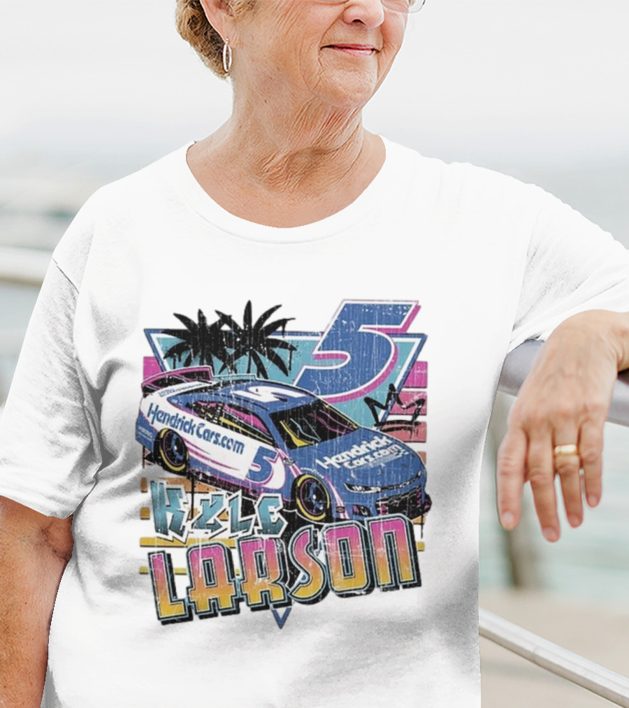 Kyle Larson Hendrickcars.com Racing Car Palm Trees Sunset Retro Style T-Shirt