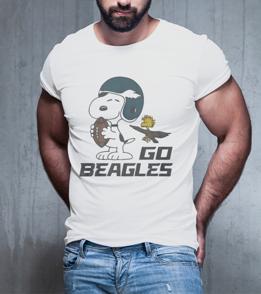 Peanuts Go Beagles Football Snoopy Woodstock Helmet Icon T-Shirt