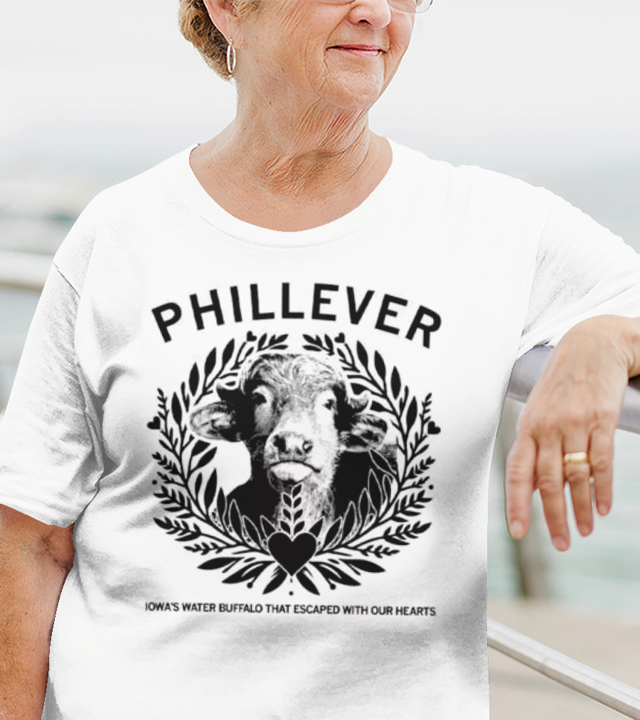 Phillever Iowa Water Buffalo Escaped Hearts T-Shirt