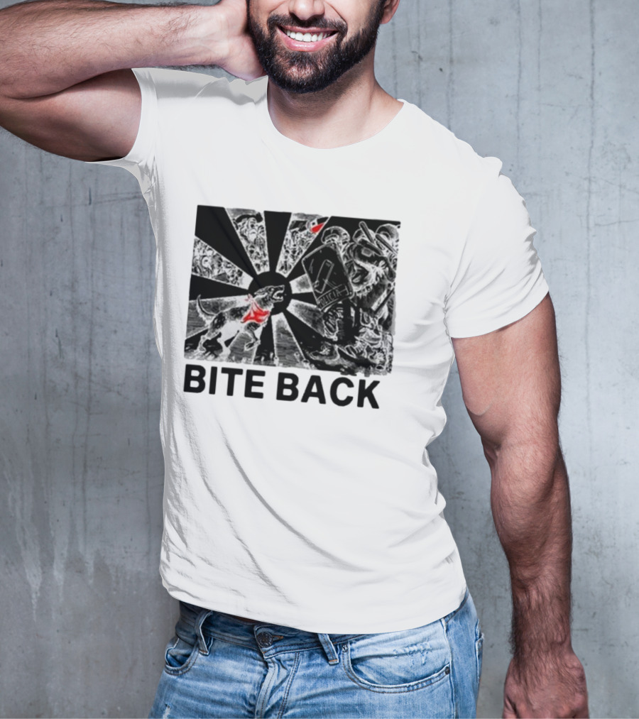 "Bite Back Punkwithacamera Dog Confronts Riot Police" T-Shirt