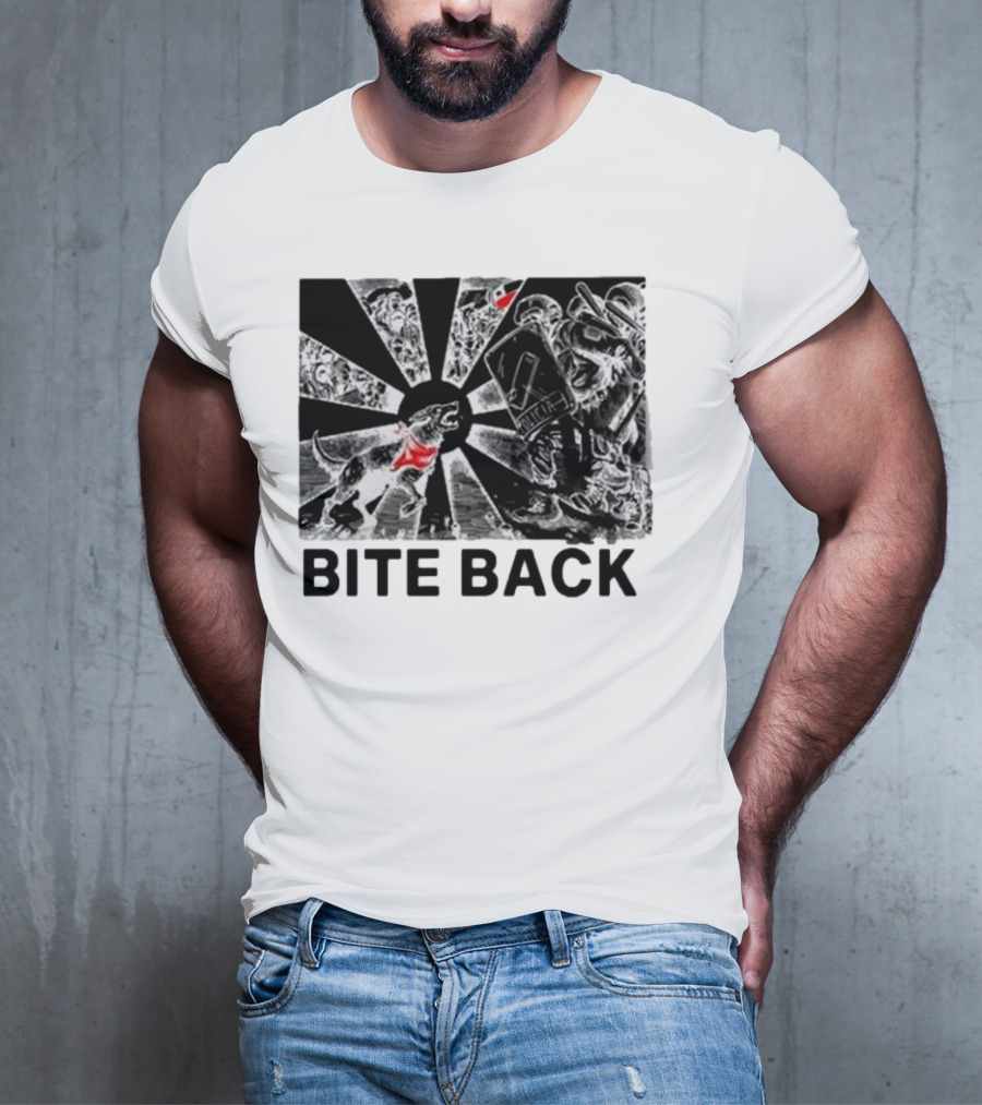"Bite Back Punkwithacamera Dog Confronts Riot Police" T-Shirt