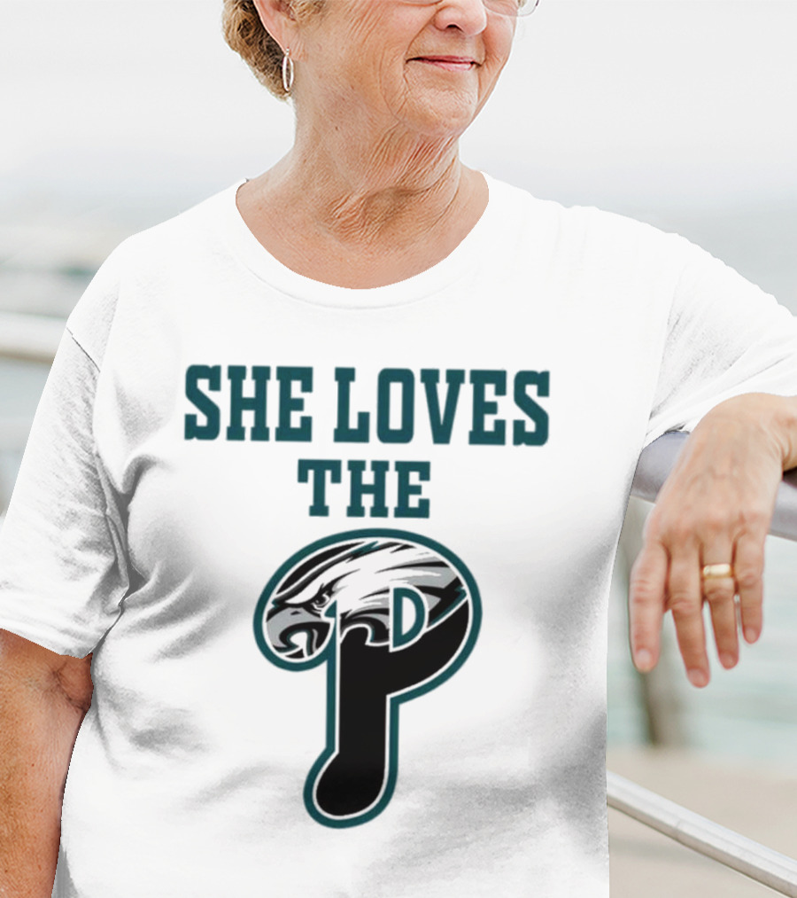 She Loves The Philadelphia Eagles P Birds Football T-Shirt