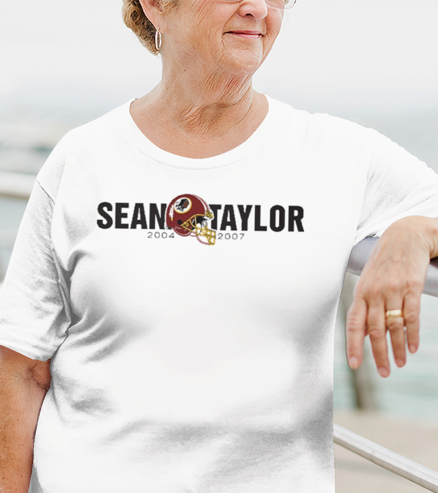 Sean Taylor 2004 2007 Washington Commanders Helmet Tribute T-Shirt