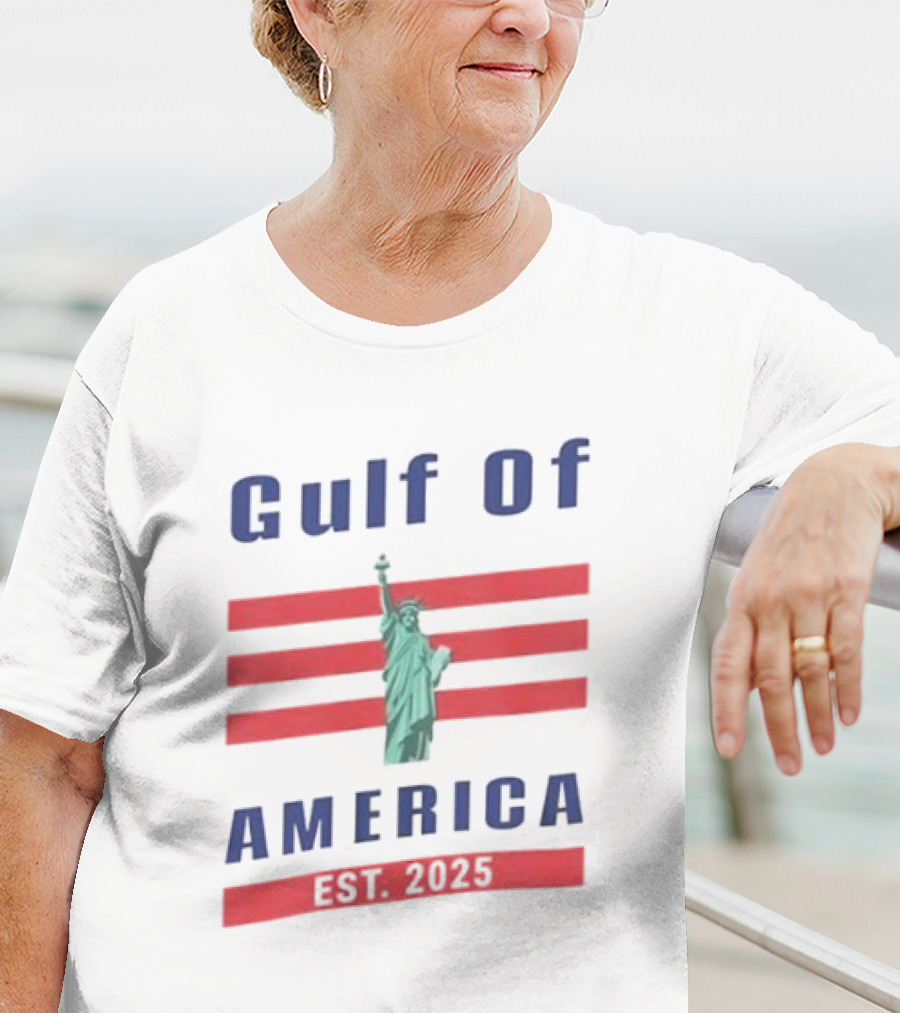 Gulf Of America Statue Of Liberty Est 2025 T-Shirt