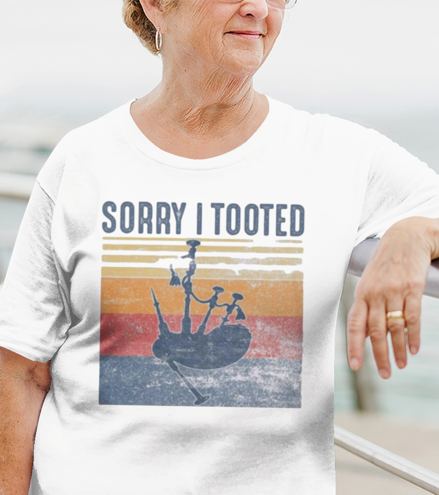 Sorry I Tooted Bagpipe Vintage Retro Stripes T-Shirt