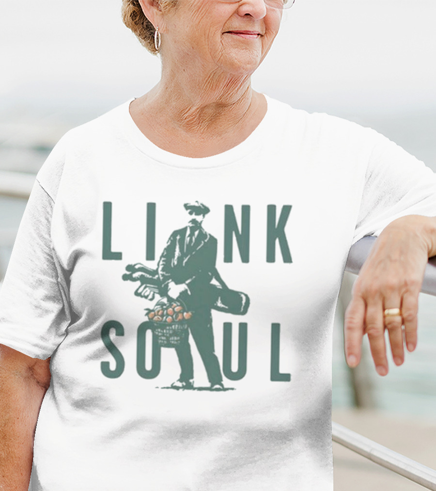 Link Soul Practice Makes Peaches Golfer With Golf Clubs And Peaches T-Shirt