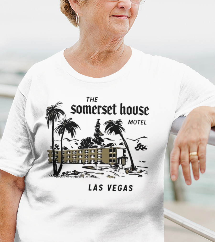 The Somerset House Motel Vintage Las Vegas Retro Style Building Outline T-Shirt