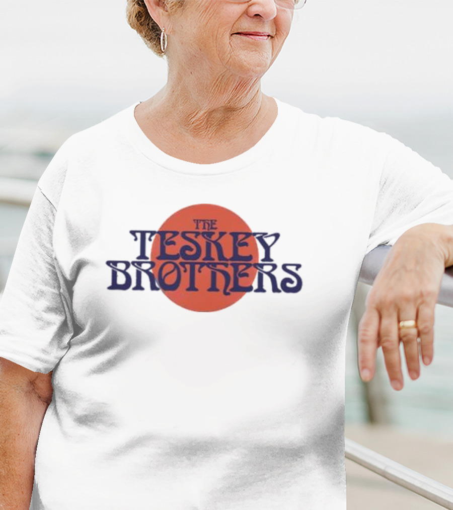 The Teskey Brothers Vintage Red Circular Emblem T-Shirt