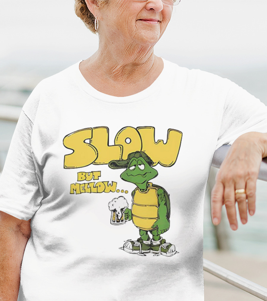 Slow But Mellow Turtle With Beer Retro Vintage 70s Style T-Shirt