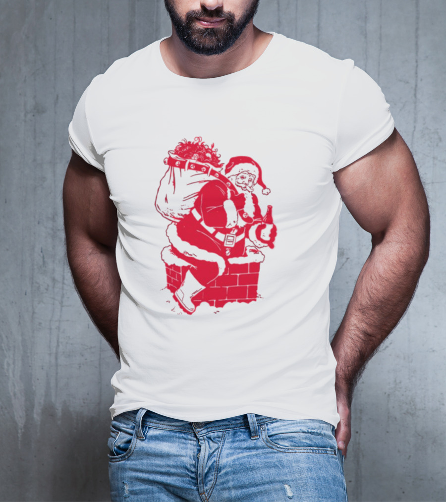 Santa Claws Funny Cat Christmas Beer Chimney Scene T-Shirt