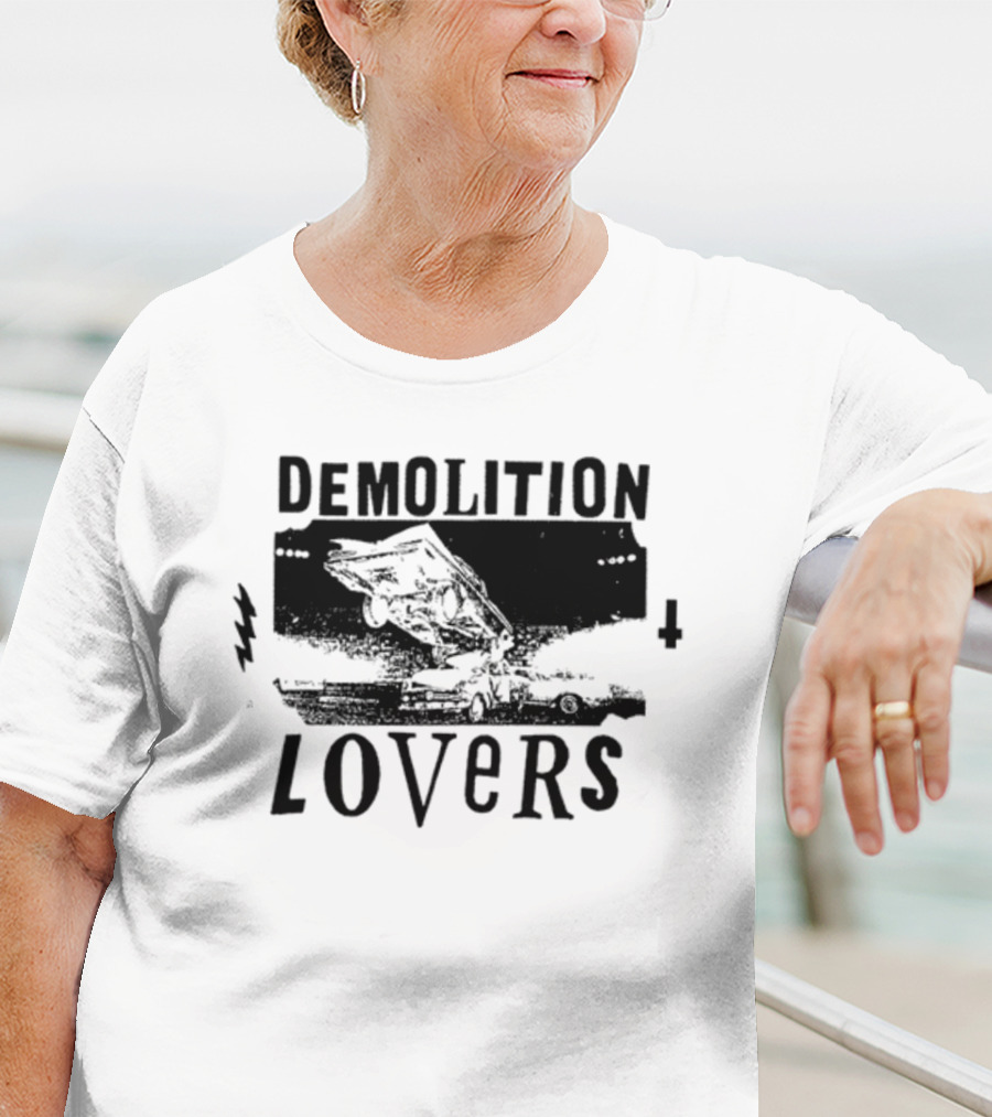 Catchinglizards Demolition Lovers Car Crash Scene T-Shirt