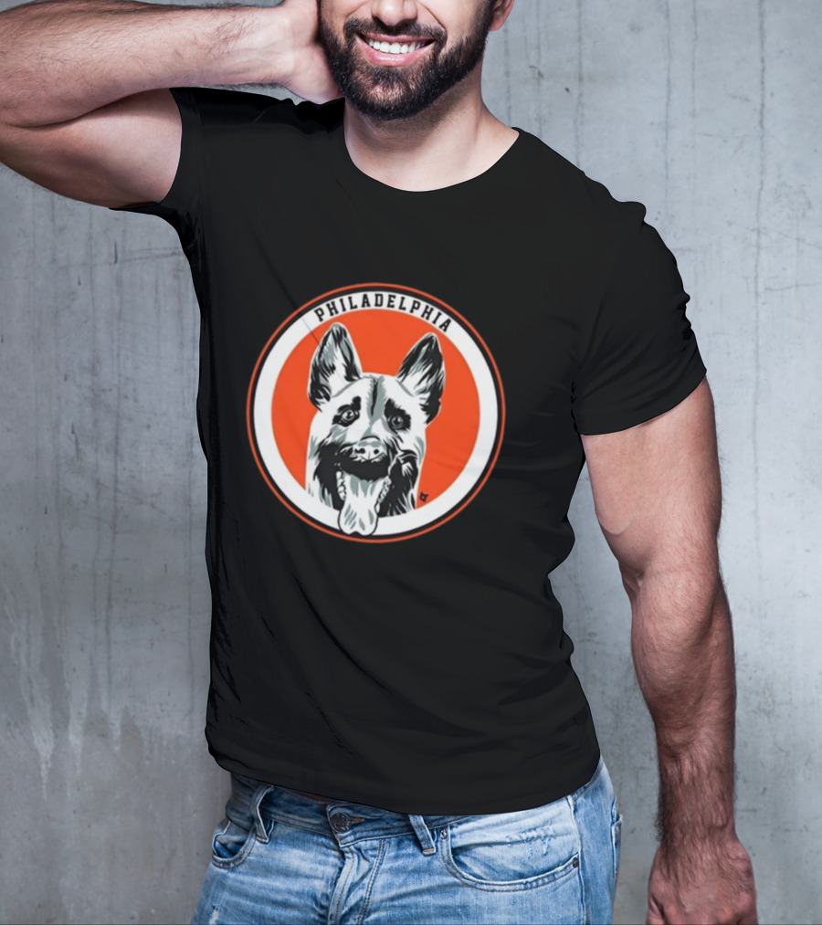Philadelphia Dogs Hockey Team Circle T-Shirt