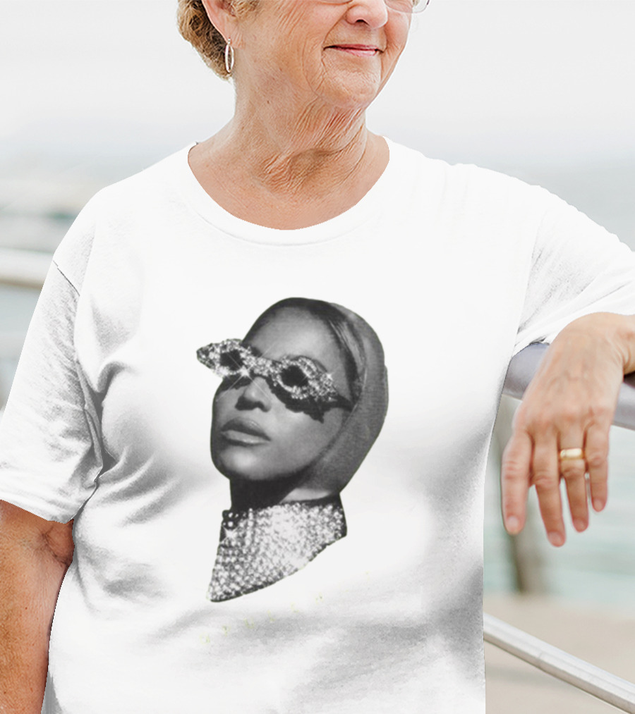 Opulence Rhinestone Glasses And Scarf Glamour T-Shirt
