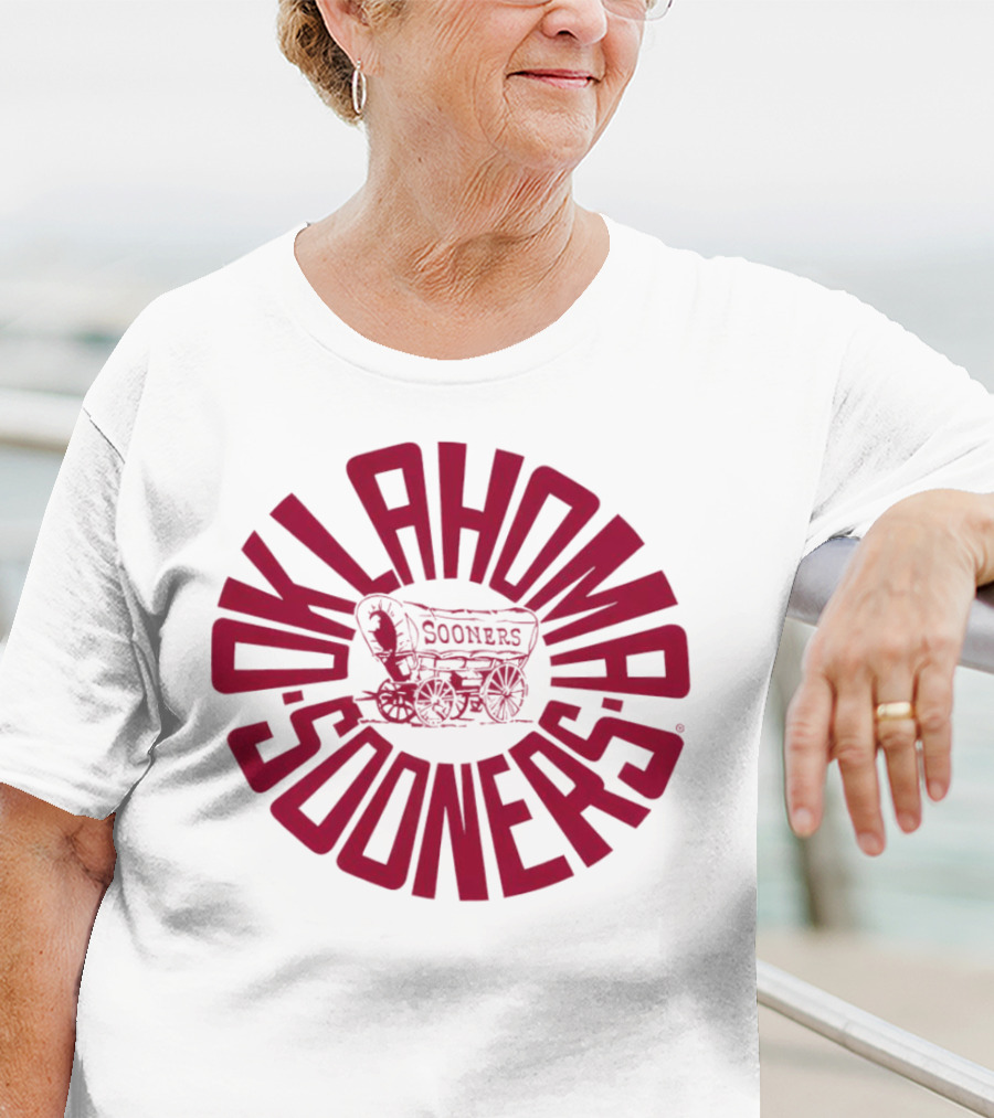 Oklahoma Sooners Covered Wagon Circle T-Shirt