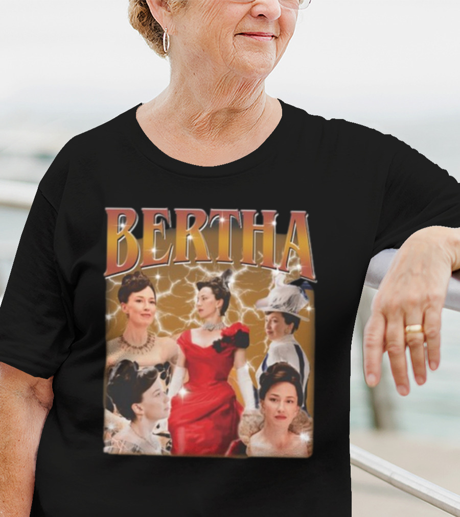 Bertha The Boss Glamorous Vintage Fashion Queens T-Shirt