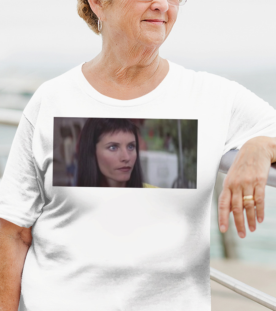 Courteney Cox Scream Movie Character House Party Scene T-Shirt