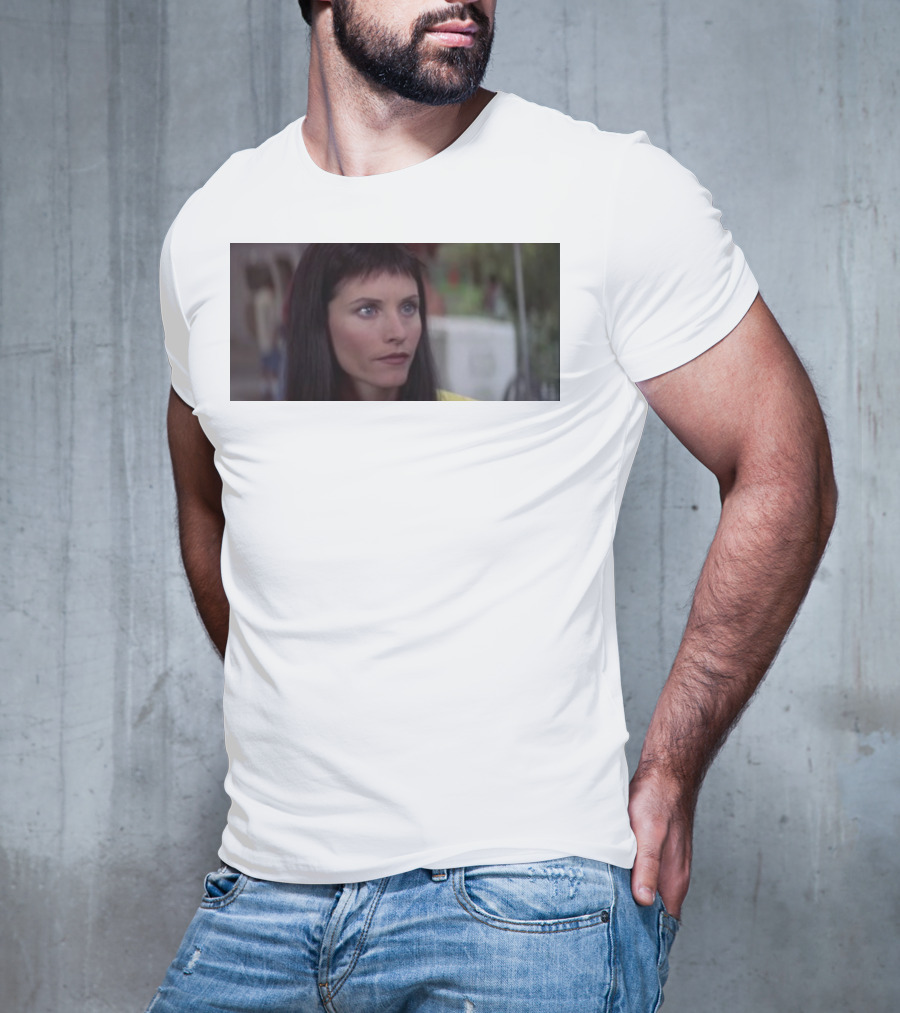 Courteney Cox Scream Movie Character House Party Scene T-Shirt