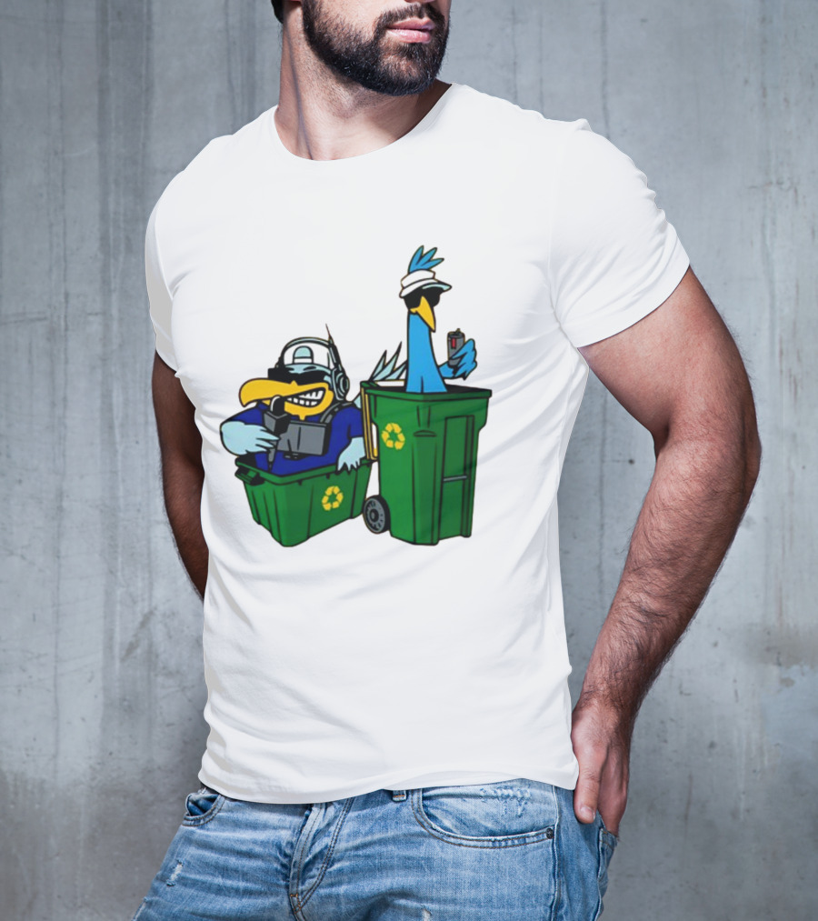 Fairwayjockey Birdie Juice The People’S Birdies Golf Duo Recycling Bins Image T-Shirt