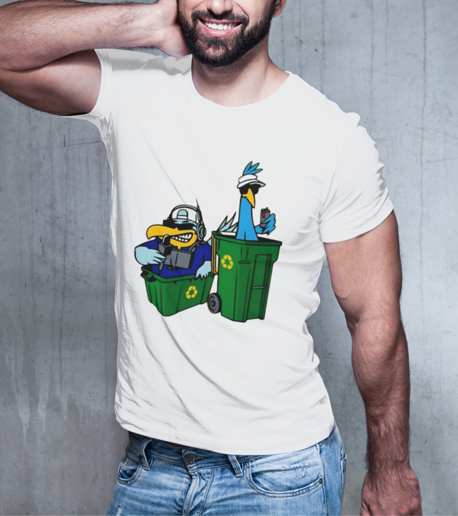 Fairwayjockey Birdie Juice The People’S Birdies Golf Duo Recycling Bins Image T-Shirt