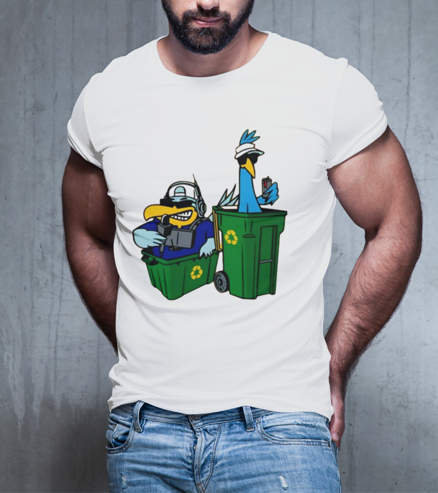 Fairwayjockey Birdie Juice The People’S Birdies Golf Duo Recycling Bins Image T-Shirt