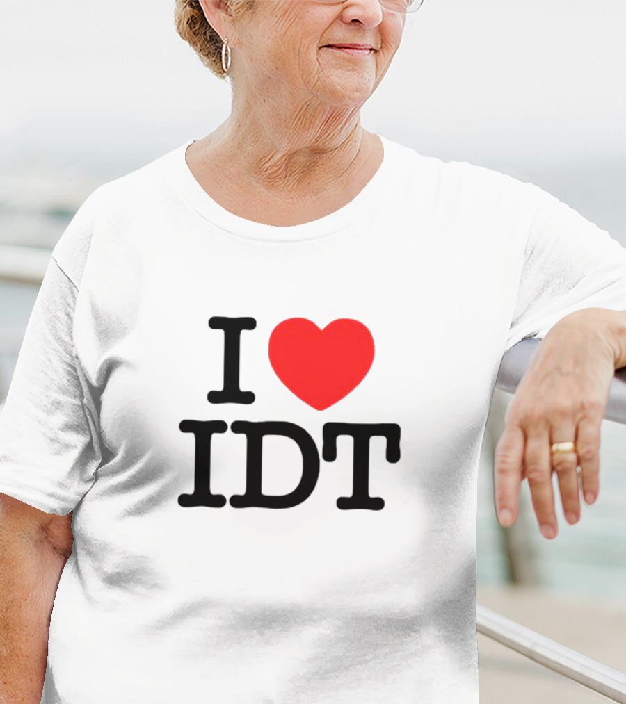 I Heart IDT Bold Text With Red Heart T-Shirt