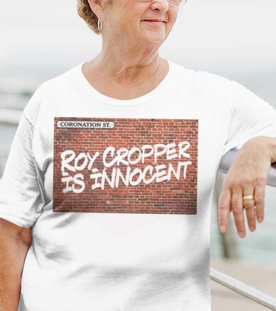 Coronation St Roy Cropper Is Innocent Brick Wall Graffiti Text T-Shirt