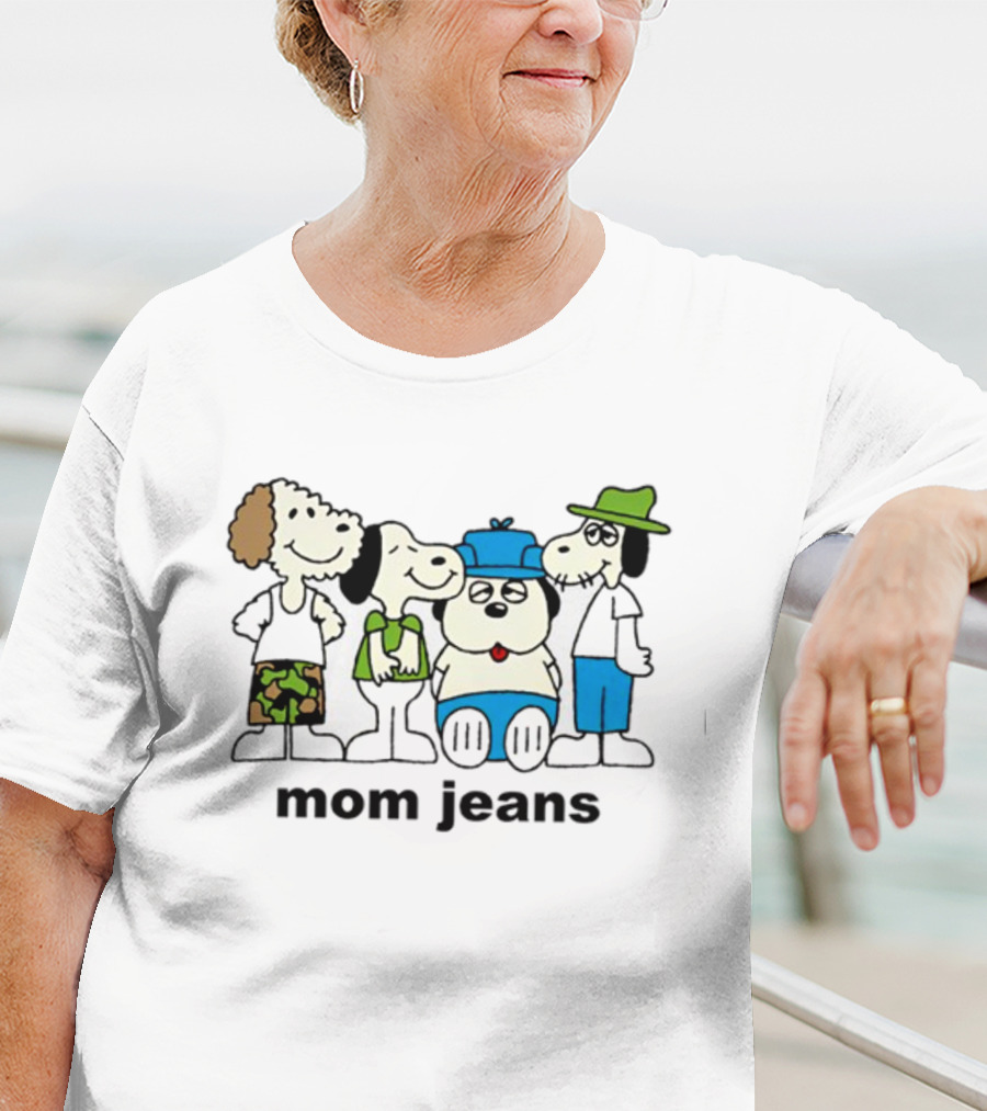 Mom Jeans Snoopy Group Cartoon T-Shirt