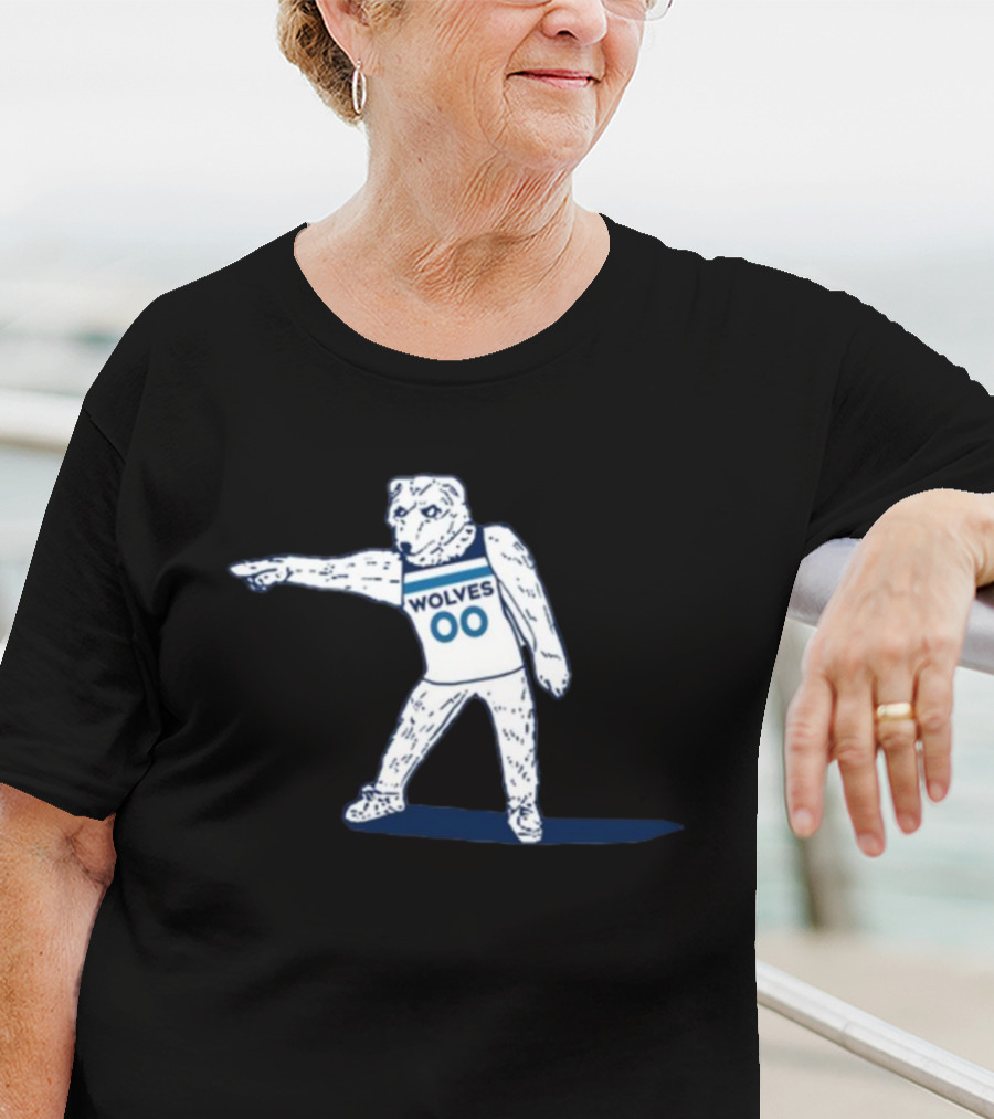 Wolves 00 Basketball Mascot Posing T-Shirt