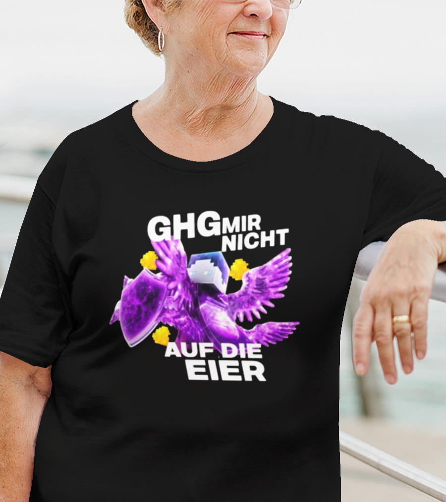 GHG Mir Nicht Auf Die Eier Minecraft Bird Shield Purple T-Shirt