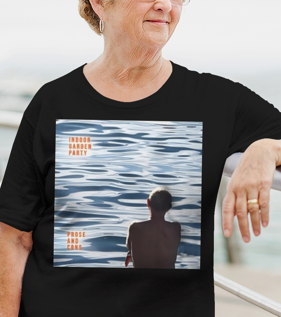 Russell Crowe Indoor Garden Party Prose And Cons Water Reflection T-Shirt