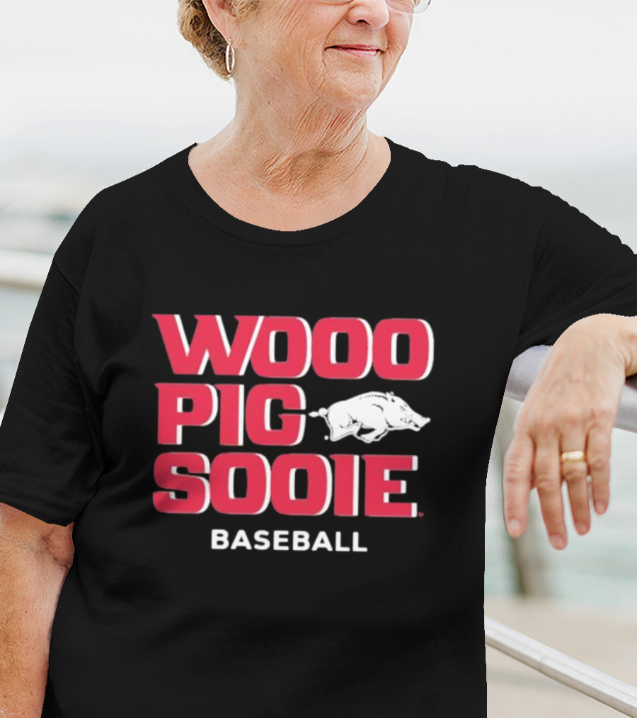 Wooo Pig Sooie Arkansas Baseball Black Pig T-Shirt