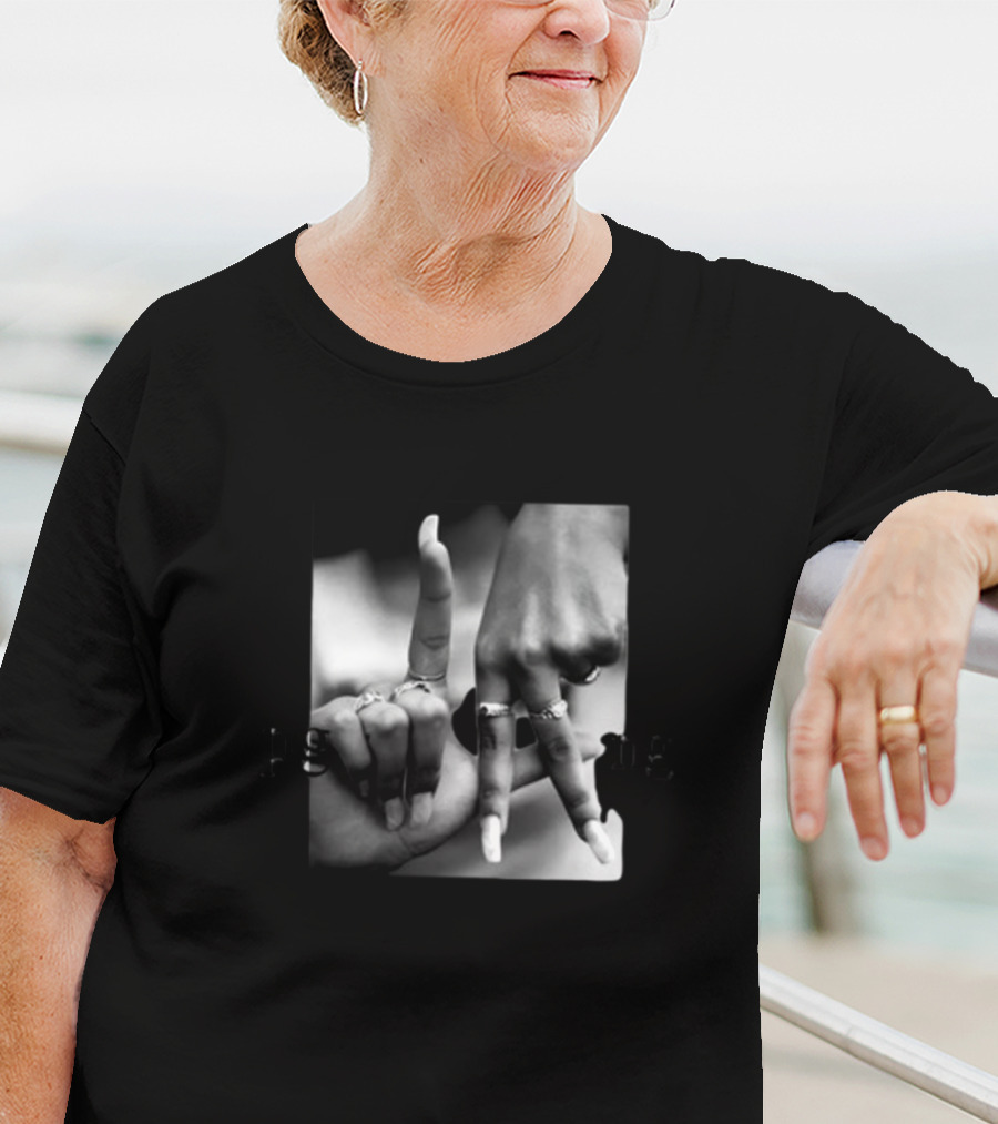 Pglang Kendrick Lamar Black And White Hand Gesture T-Shirt
