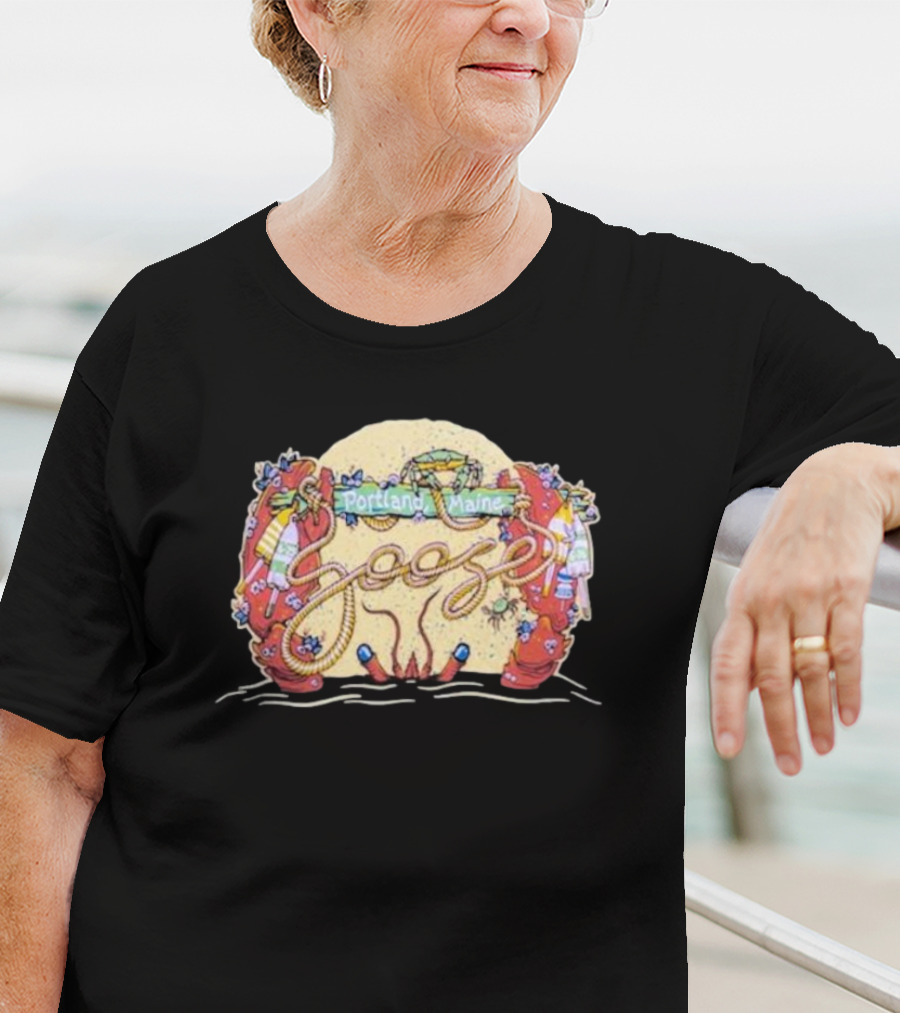 Portland Maine Goose Lobster And Lighthouse Scene T-Shirt