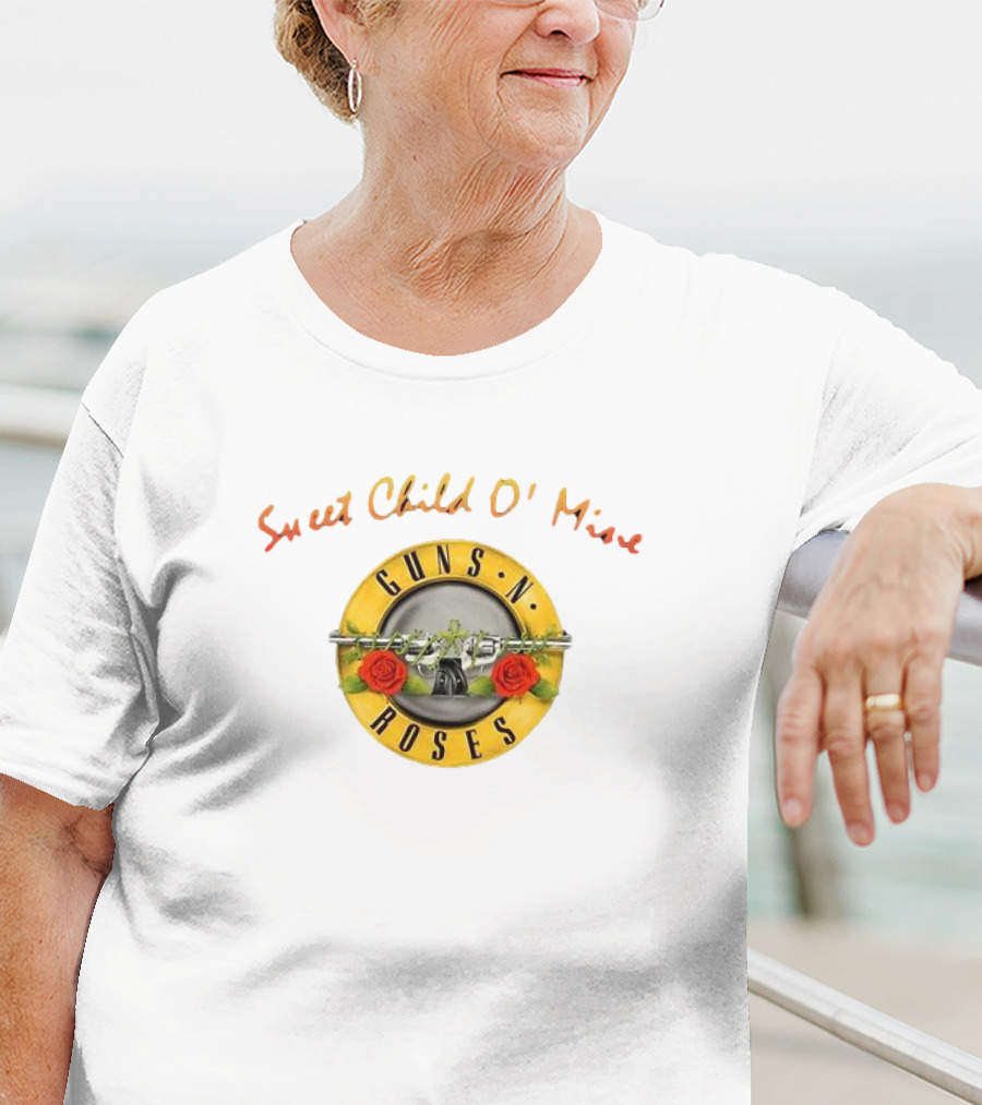 Guns N' Roses Sweet Child O' Mine Circle Logo With Roses And Guns T-Shirt