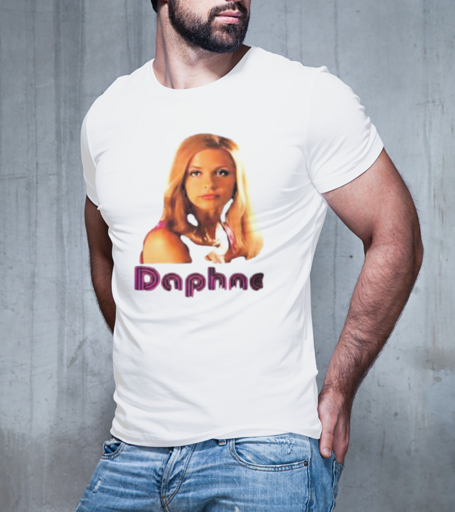 Sarah Michelle Gellar As Daphne In Scooby-Doo Movie T-Shirt